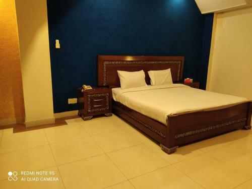 New British Hotel