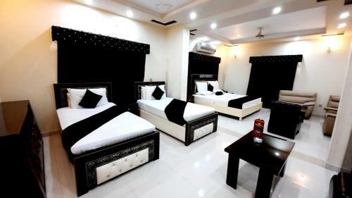 Hotel Days Inn Lahore