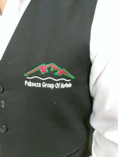 Hostal New Pakeeza Hotel