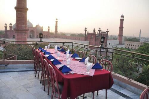 Fort View Hotel & Restaurant