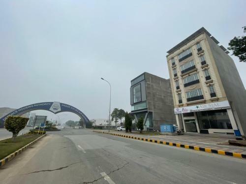 Apartamento Multazam Heights, Dha Phase 8
