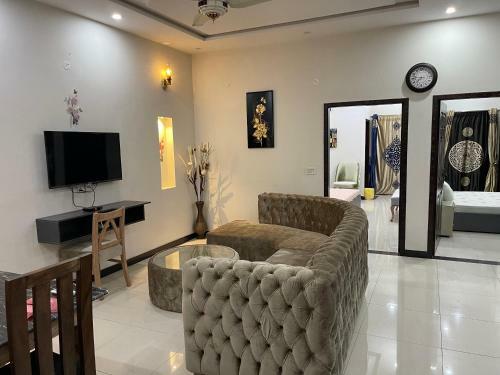 2 Bed New Corner Apartment