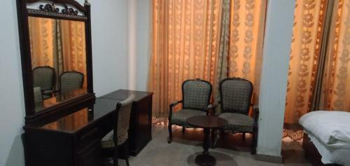 Seven Stars Hotel