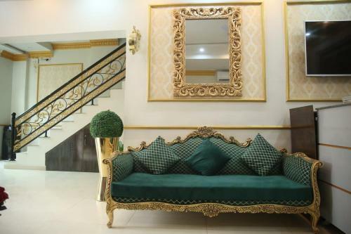 Golden One Hotel