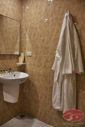 Skyland Garden Hotel And Resort