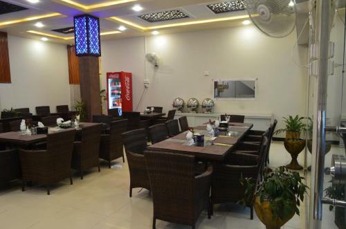 Grand Holiday Hotel