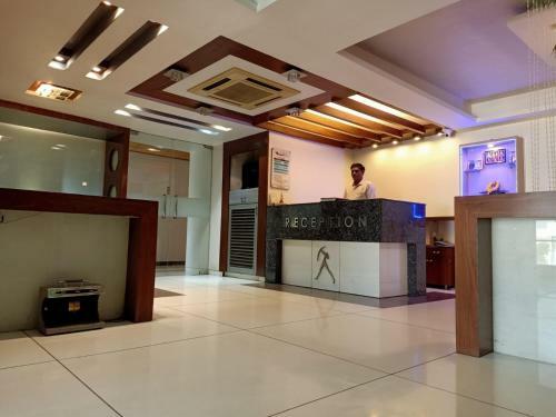 Hotel Laksh Residency