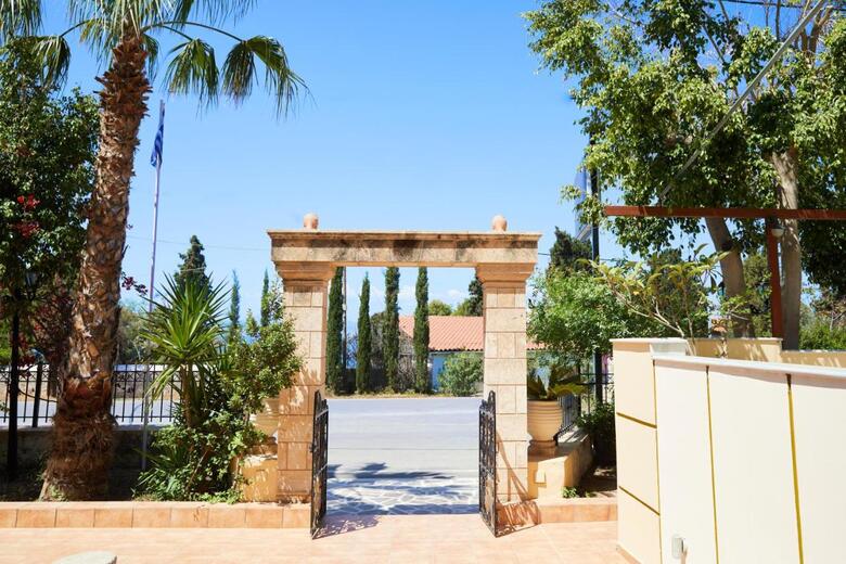 Hotel Klonos Anna