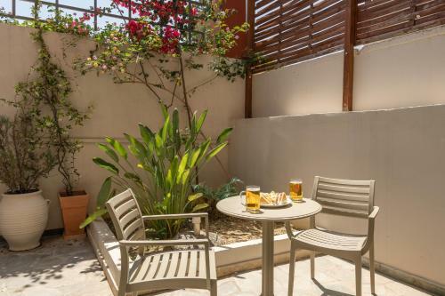 Talos Hotel Apartments
