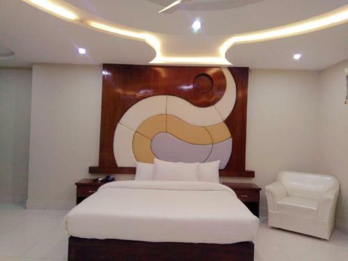 Hotel Crown Inn