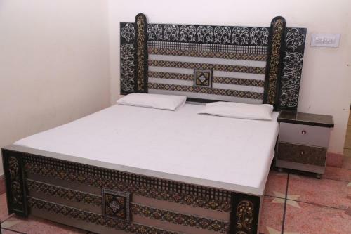 Hostal Hotel Sereena Residence