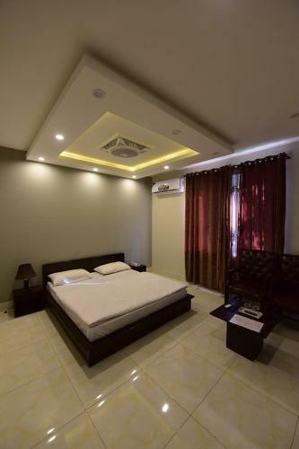 Hotel La Orilla Muzaffarabad