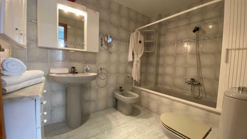 Fantastic First Beach Line 3-bed Apartment