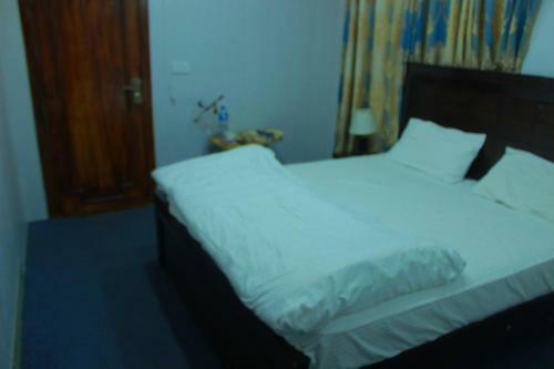 Hostal Alvadi Hotel
