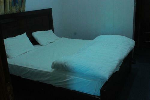 Hostal Alvadi Hotel