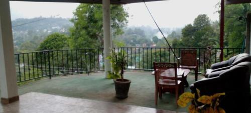 Hostal Mountain Top Guest