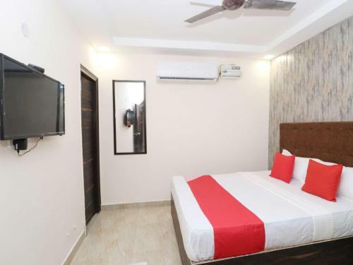 Oyo 37351 Hotel Krishna Royal