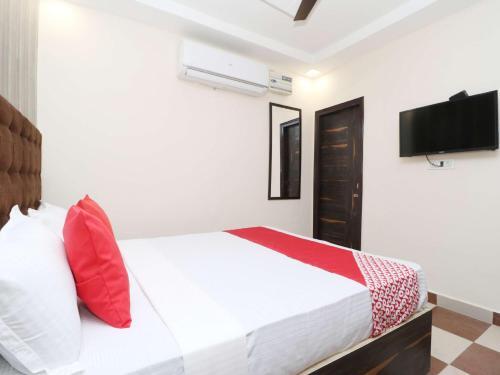 Oyo 37351 Hotel Krishna Royal