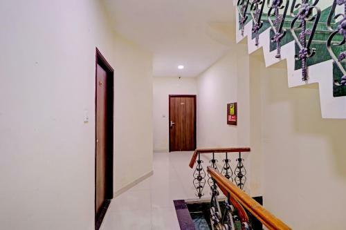 Oyo 74643 Hotel Jass Residency