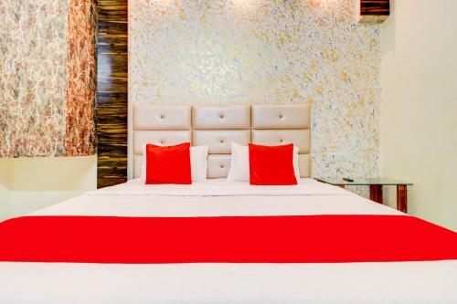 Oyo 80354 Hotel Dream House