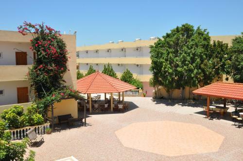 Aparthotel Fantasy Hotel