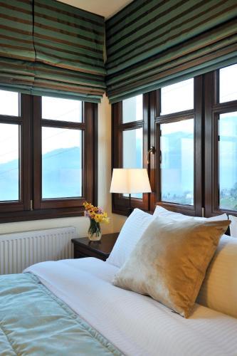 Hostal Guesthouse Rousis