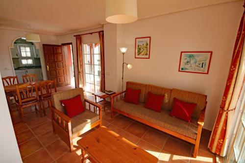 Las Dunas, Pretty 2 Bedroom Villa, Ocean Views, Pool And Wifi