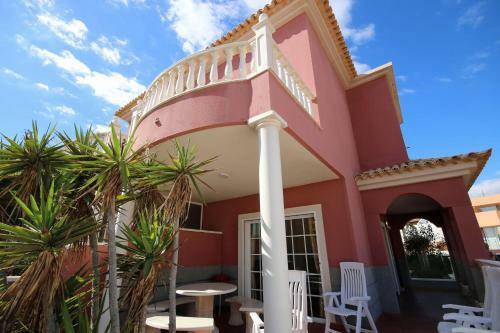 Las Dunas, Pretty 2 Bedroom Villa, Ocean Views, Pool And Wifi