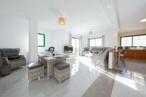 The Maritimo Apartment - By Medano4you