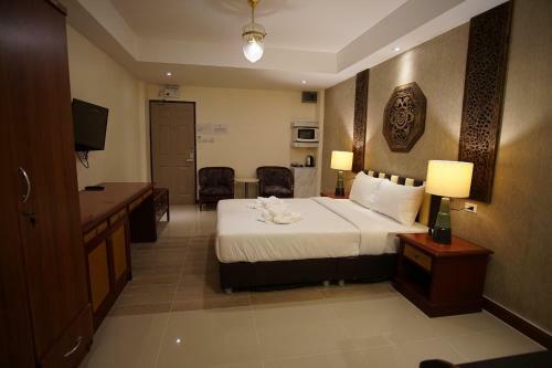 Kim Hotel @ Bangplong