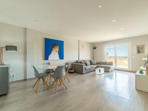 Apartment Coral Sea Views