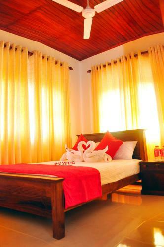 Hostal Senero House