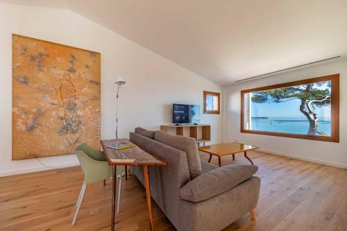 Seafront Villa Mar I Pins