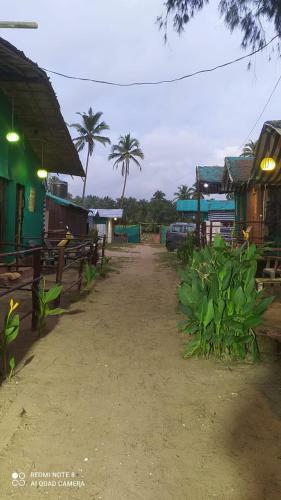 Hostal Sydney X Cafe & Beach Huts