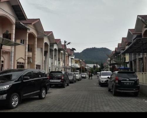 Villa Gunung Mas Berastagi