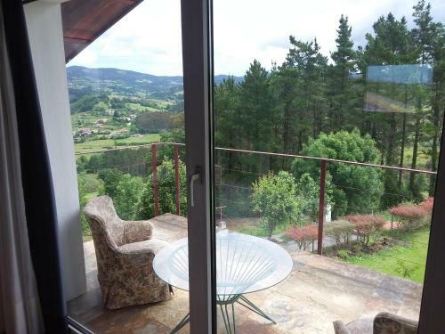 En La Colina 2 Monta�ealde