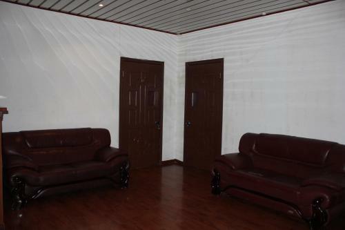 Pekin Hotel