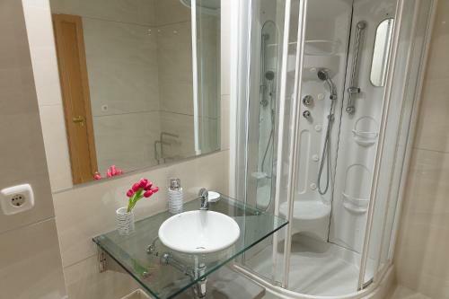 Marina Luxury Apartment