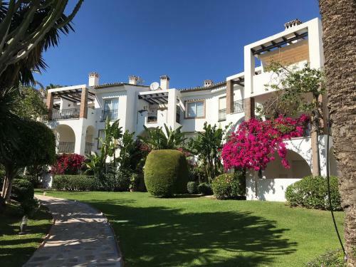 Marbella - Estepona Beach Frontline Apartment