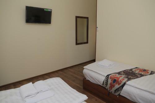 Eshoni Pir Hotel