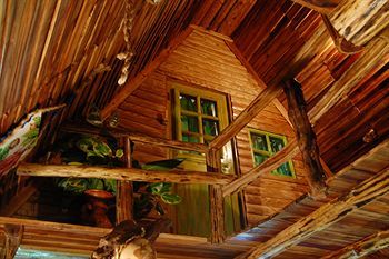 Chalet Tropical Village