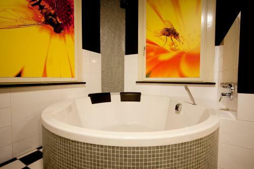 Bed & Breakfast Raadhuis Dinther Suites