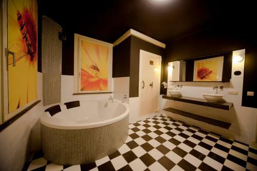 Bed & Breakfast Raadhuis Dinther Suites