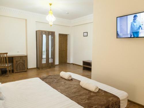 Royal Bukhara Hotel