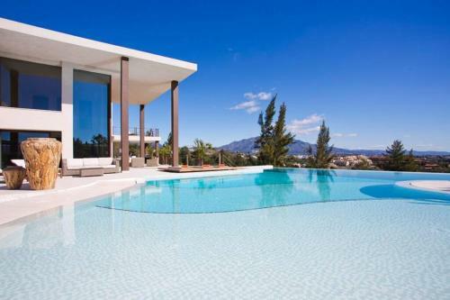 Stunning 9 Bedroom Villa With Sea Views