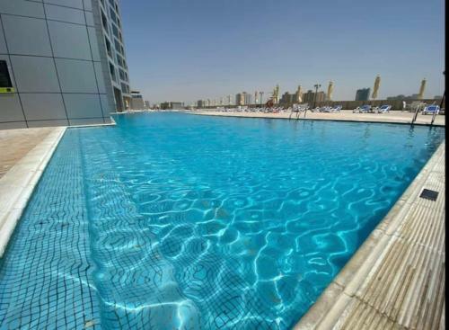 2 Bedroom Luxury Beach Apartment With Full Seaview