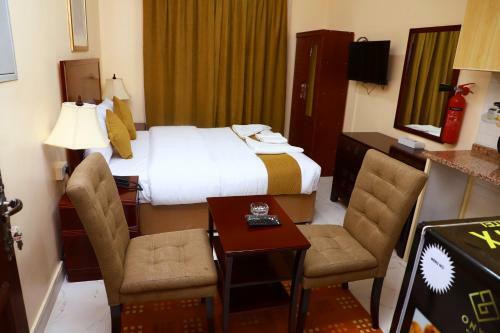 Onyx Hotel Apartments