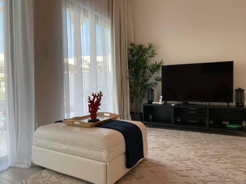 The White Villa