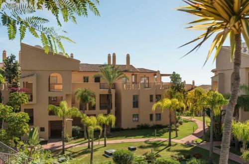 Luxury Apartment In Benahavis With Amazing Views