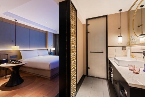 Hotel ??????????